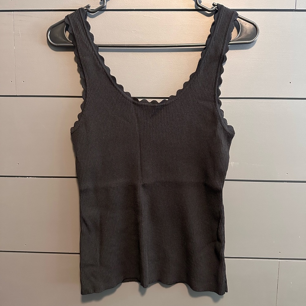 Hem & Thread Black Ribbed Scallop Top